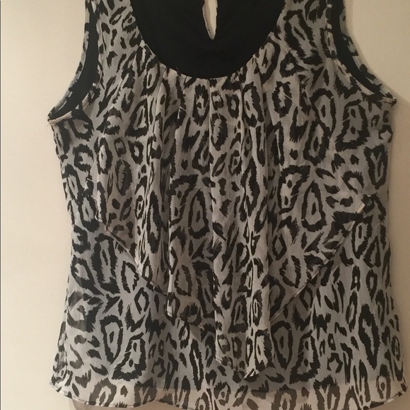 Top - Picture 2 of 3